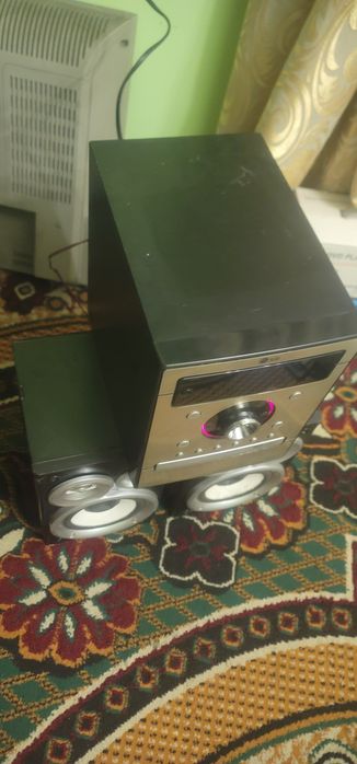 Музыкальный центр LG