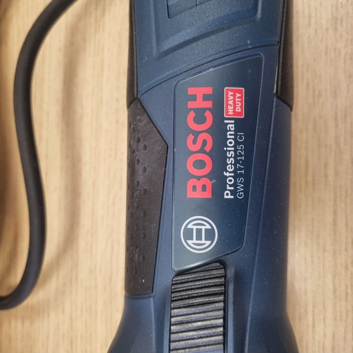 Ъгрошлайф Bosch GWS 17