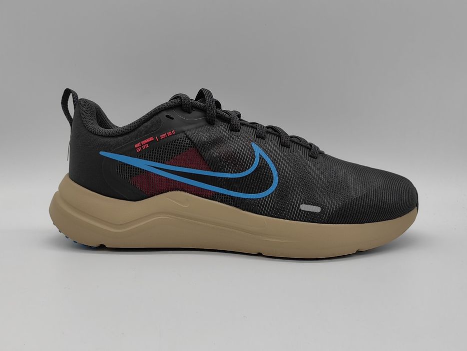 NIKE Downshifter 12