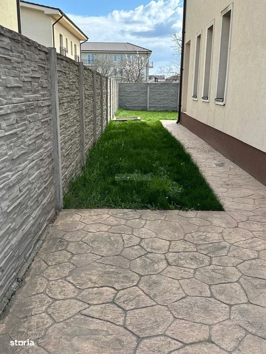 Ofer spre închiriere 1/2 duplex – Giroc, zona fostei unități militare