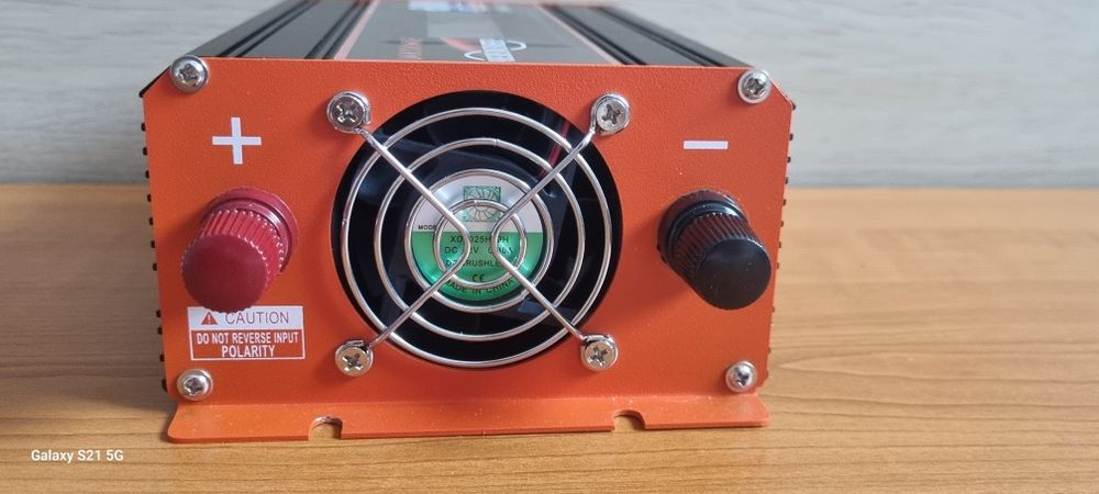 Invertor 12V-600/1200 W