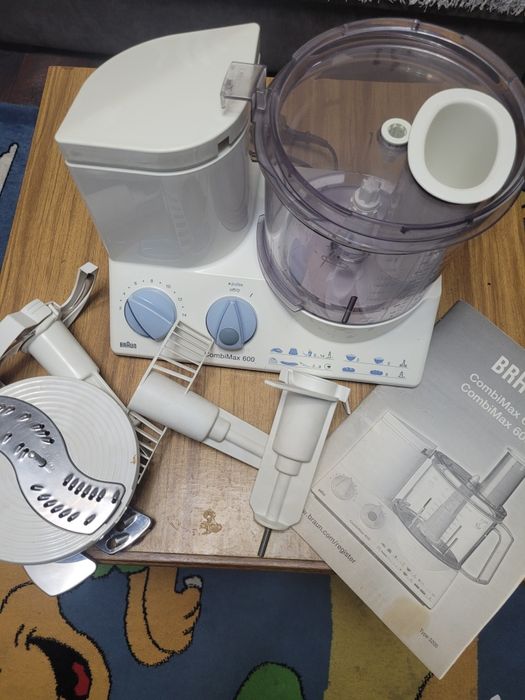 Продам кухонный комбайн