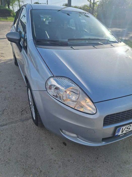 Vand Fiat grande punto 1.4 benzina