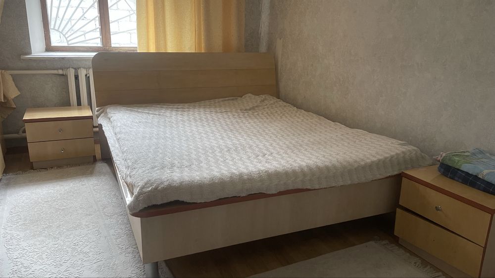 Спальный гарнитур срочно