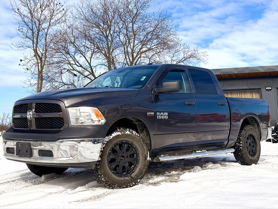 Dodge Ram 5.7 Hemi 4x4 an 2017  Autoutilitara