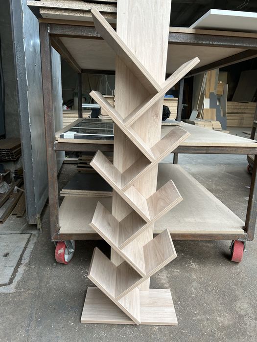 Eksklyuziv daraxtsimon kitob javon