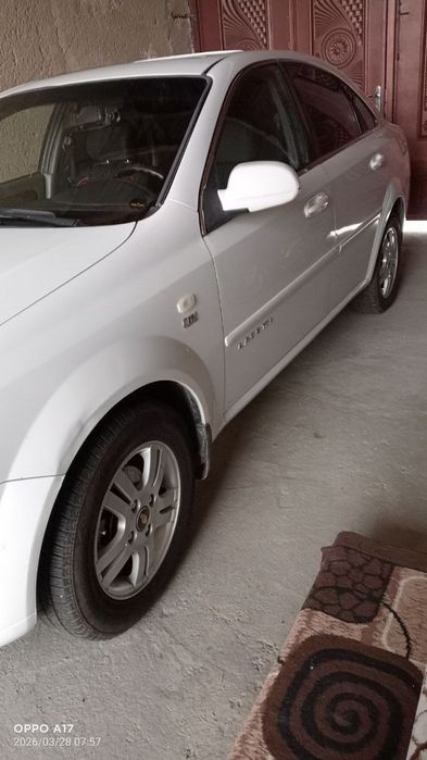 Ласетти 1.8 автомат люкли сотилади