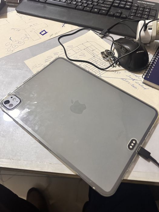 Ipad m4  yomkost  100