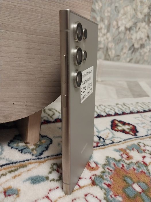 Samsung galaxy s24 ultra 256/16