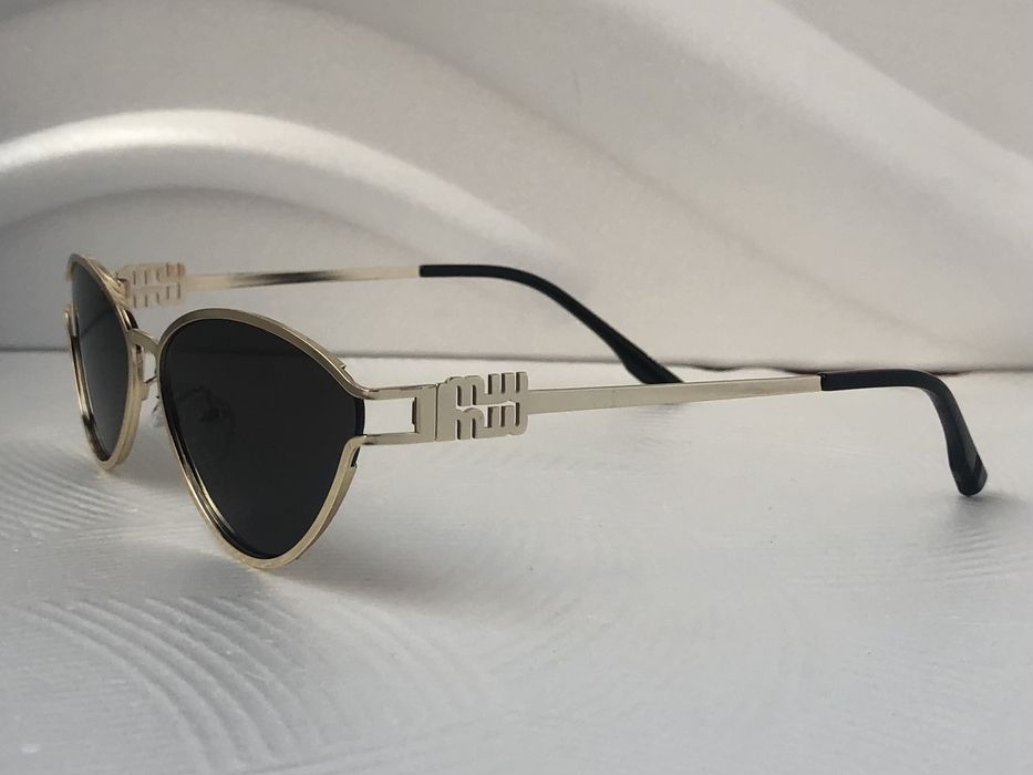 Топ модел дамски слънчеви очила