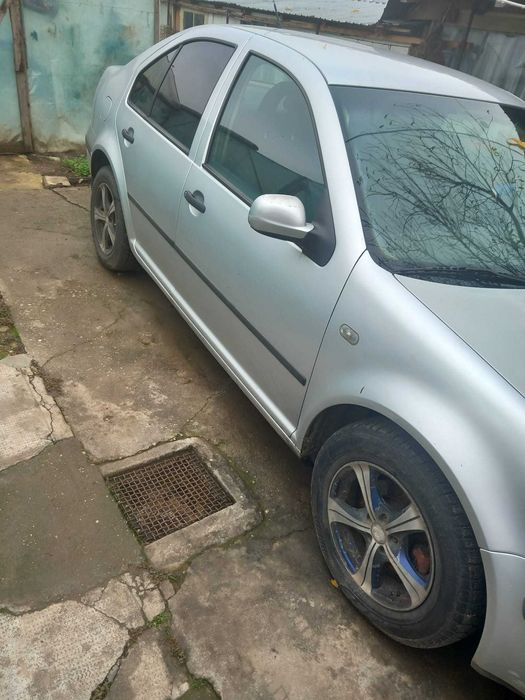 VOLKSWAGEN Bora 2000 — imagine 2
