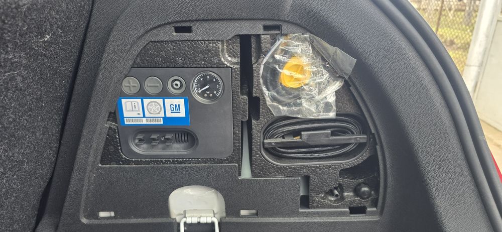 Компресор Opel Corsa Оригинално вграждане в багажника