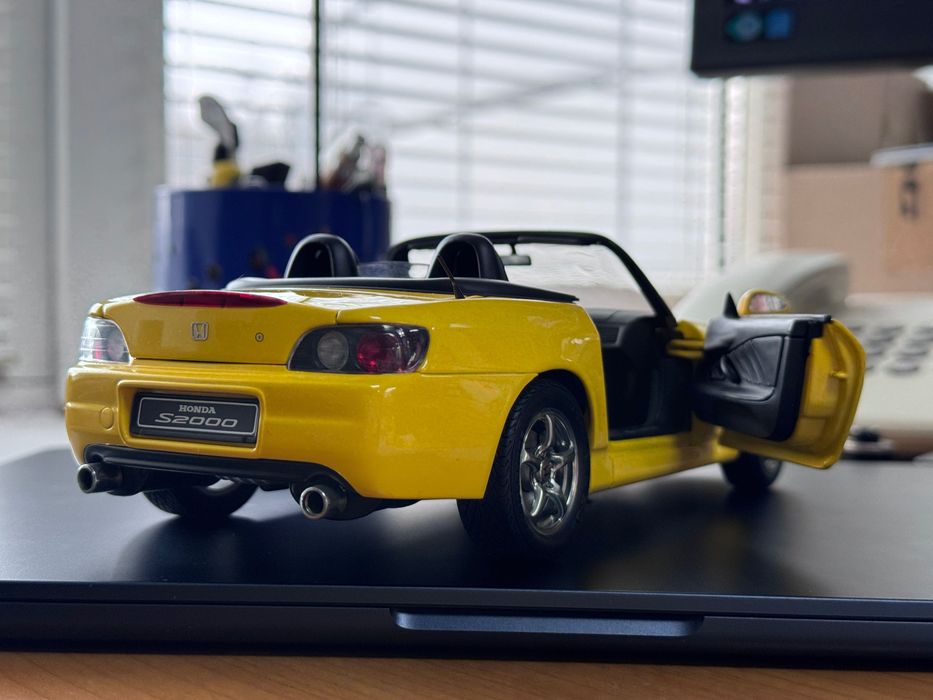 Autoart Honda S2000 AP1