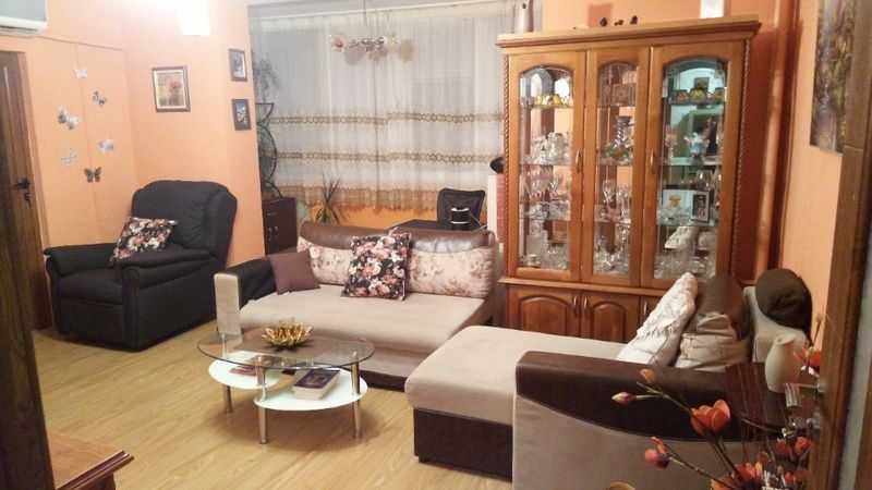 Дава се под наем Тристаен апартамент в Бургас, Лазур - 91 кв.м за 320 € - Снимка #9