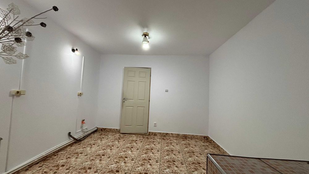 Apartament 3 camere|80MP|Pretabil activitate economica/ locuința