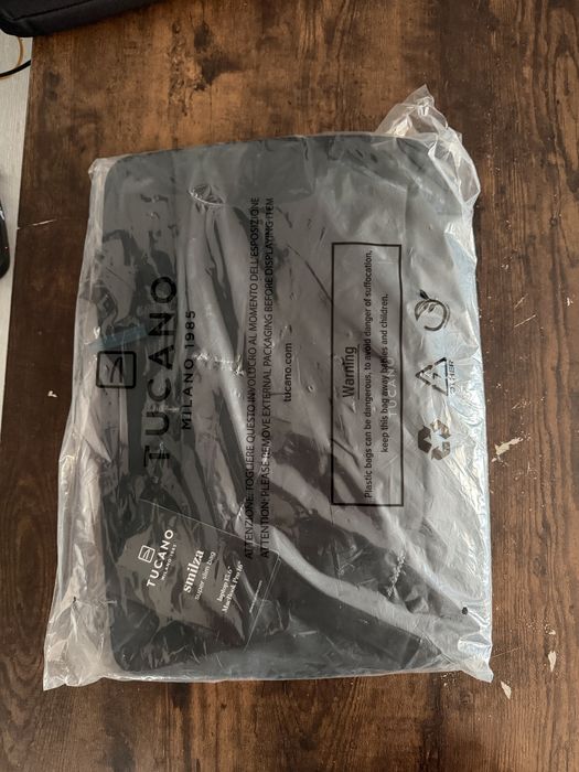 Tucano milano smilza macbook 16 pro