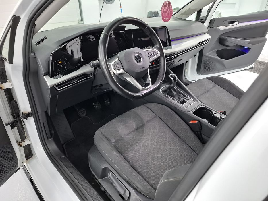Volkswagen Golf VIII 8 2.0tdi 2021 virtual cockpit led leyless