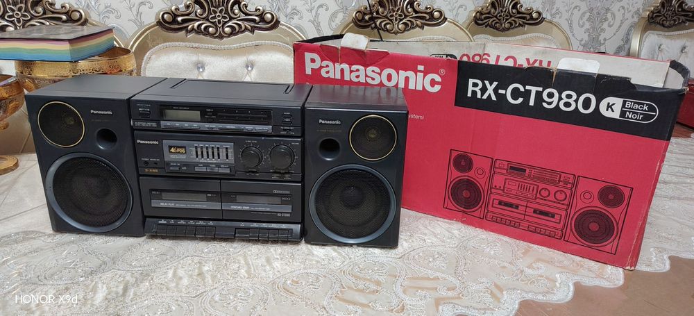 Продаю магнитофон Panasonic.