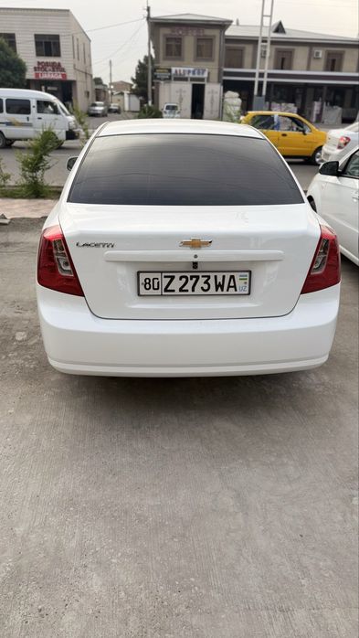 Chevrolet gentra sotiladi