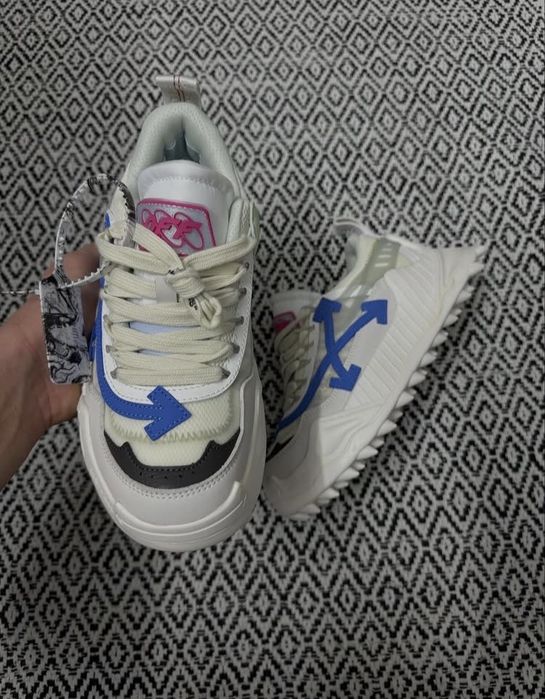 adidasi Off White Odsy 1000