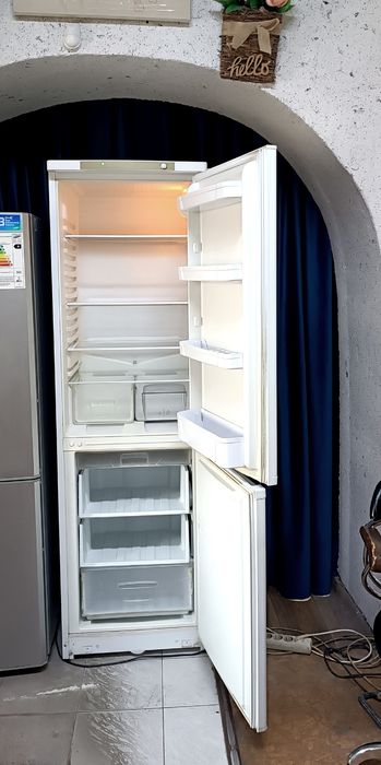 Продам холодильник