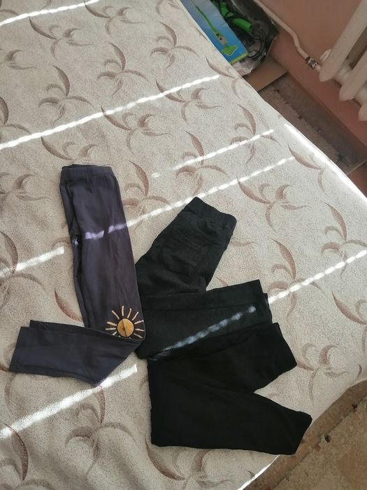 Продавам детски дрехи