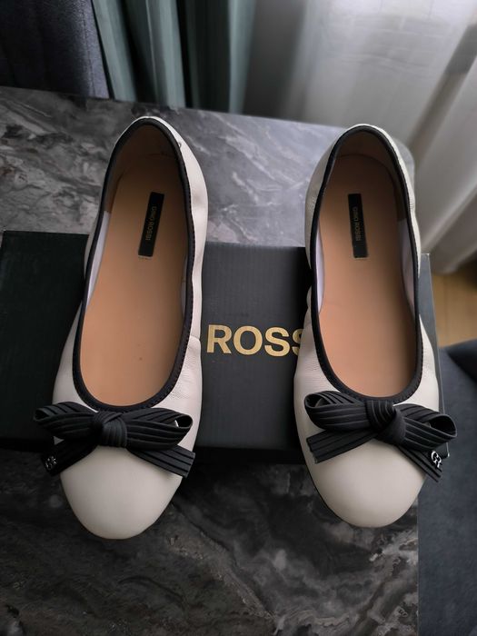 Обувки балеринки Gino Rossi