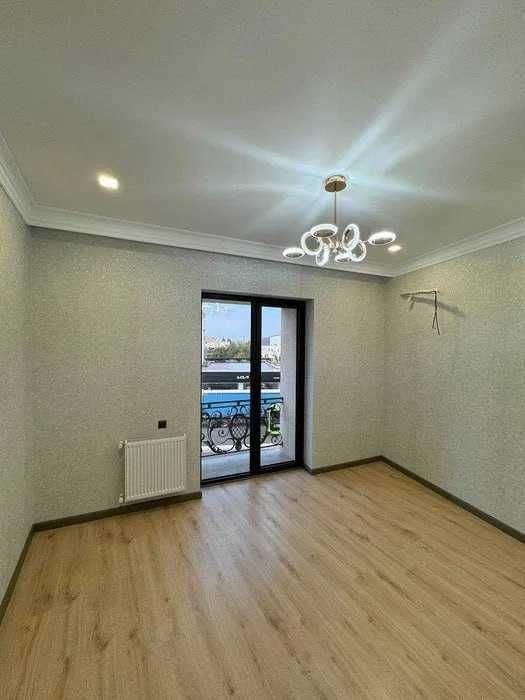 Shayxontohur - yevro ta’mirlangan 3 xonali yangi bino gulzor.`