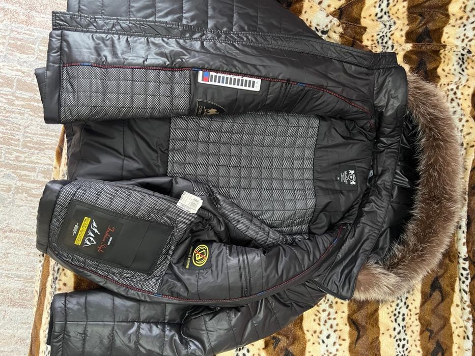 Продам новую мужскую куртку