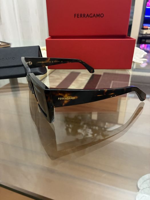 Дамски очила Ferragamo