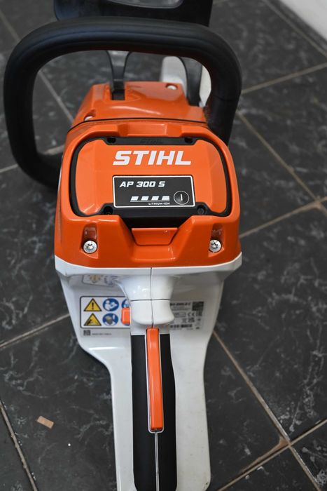 Акумулаторен верижен трион STIHL MSA 220 C-B