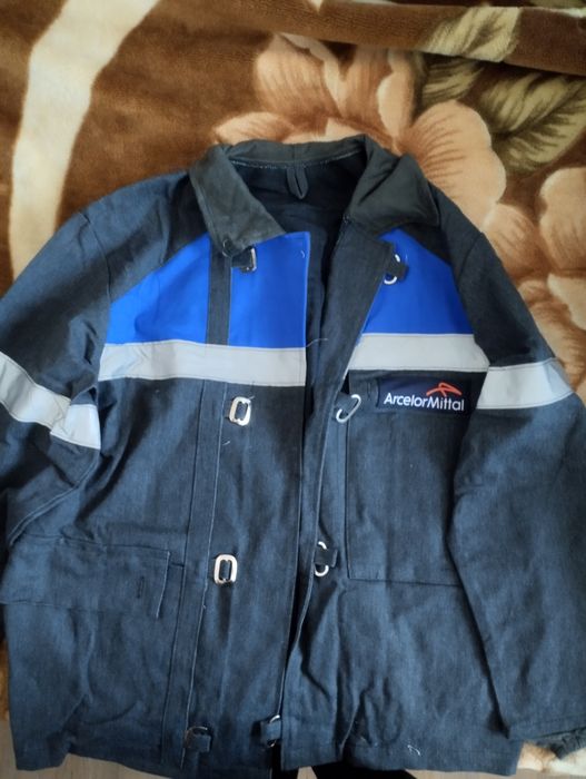 Продам спец одежду