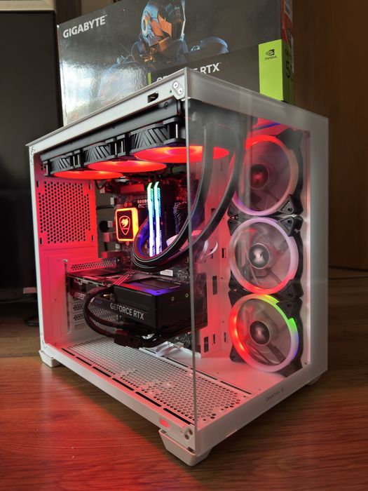 Геймърски компютър/ I7 11700K/Водно/32GB/RTX 5070/1TB SSD