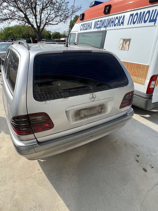 Mercedes E220 НА ЧАСТИ