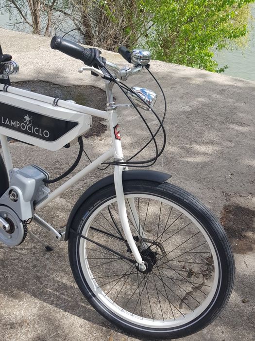 Bicicleta electrică  model Vintage LAMPOCICLO unicat în România!
