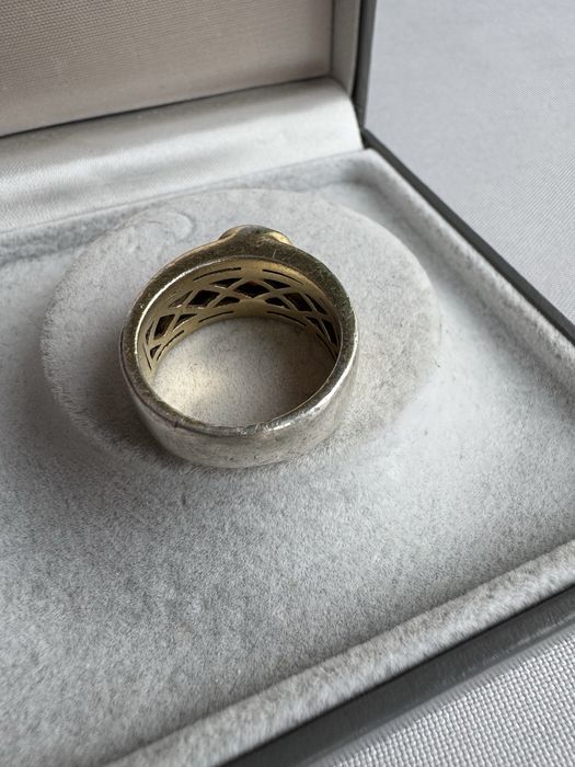 Inel din argint si granat