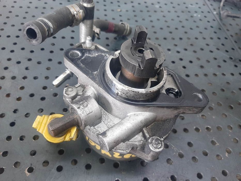 pompa vacuum  1.3 d multijet 199a2000 lancia ypsilon  fiat doblo fiorino grande punto