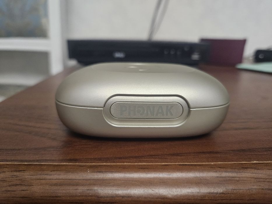 Продам слуховой аппарат Phonak