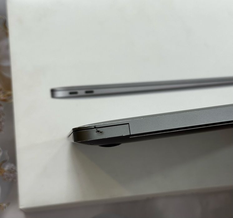 MacBook Air 13 M1, 8/256Gb