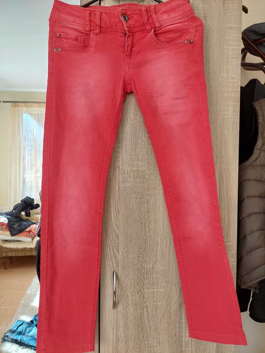 Дамски червен панталон