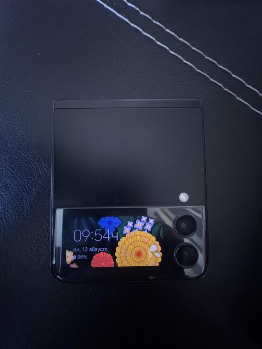 Samsung Galaxy Z Flip3
