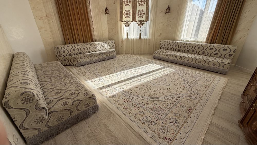 Диваны в казахском стиле