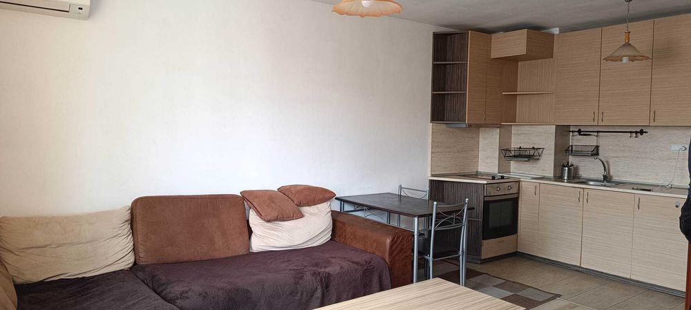 Двустаен апартамент в Студентски град