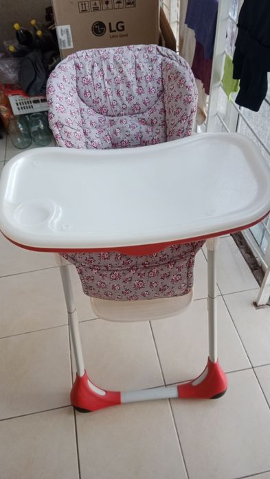 Балаға арналған тамақ ішетін орындық