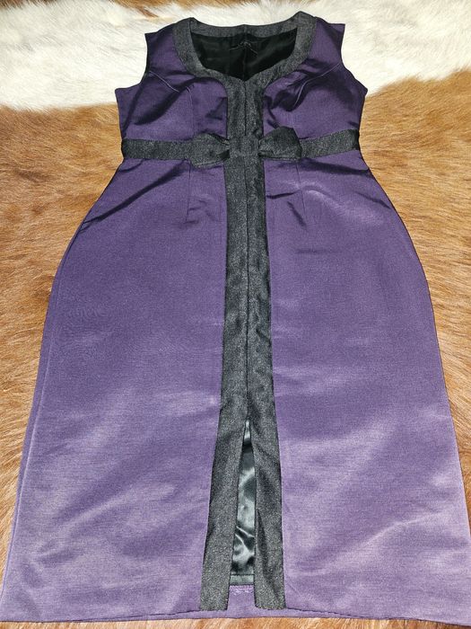 Vand rochie mov cu funda neagra 14