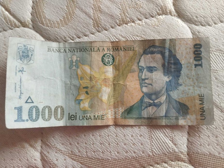 Bancnota una mie lei (bani vechi colecție) este in stare foarte buna