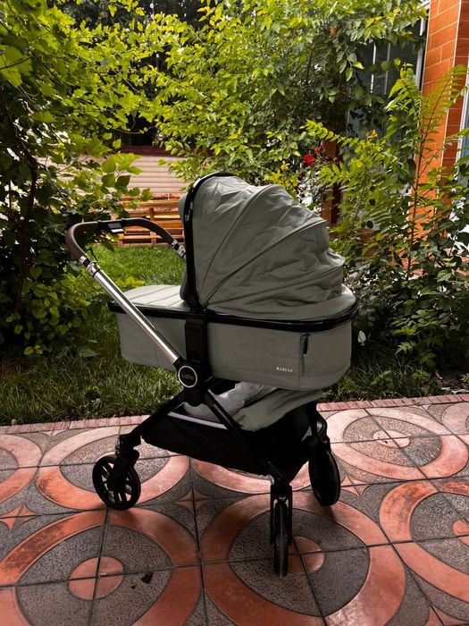 Продается коляска, шезлонг, манеж