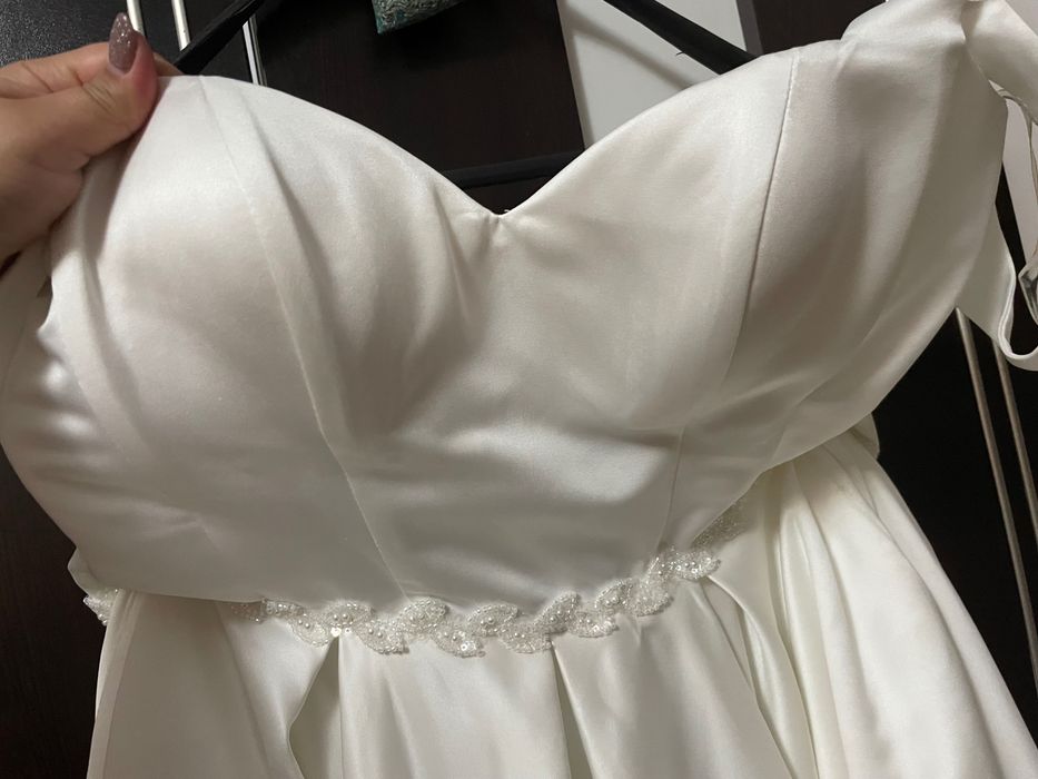 Rochie de mireasa clasica marimea 42-48