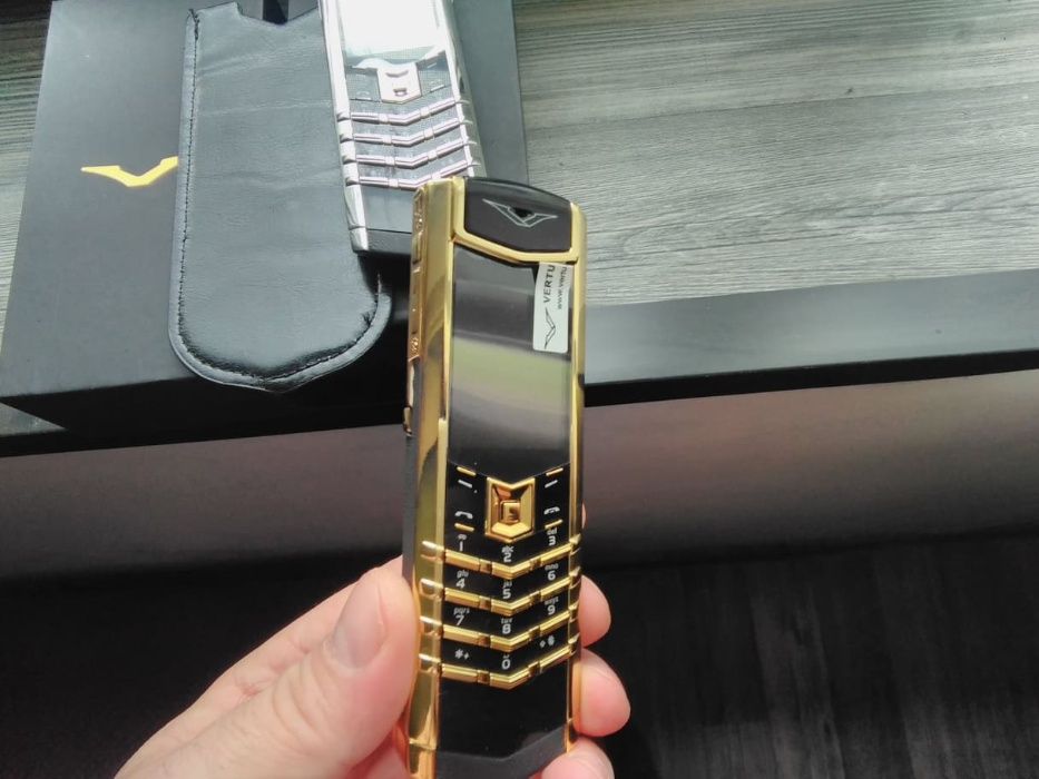 Vertu Signature S