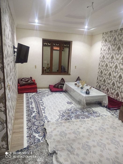 Uy sotila 2 sotix 2 qavat 7 xona srocna